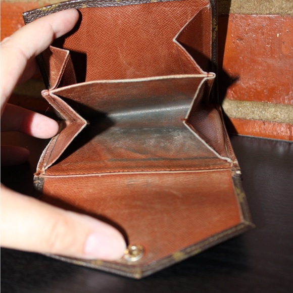 LOUIS VUITTON W Hook Wallet Monogram Beige Monogram Canvas Authentic USE… - Picture 3 of 4